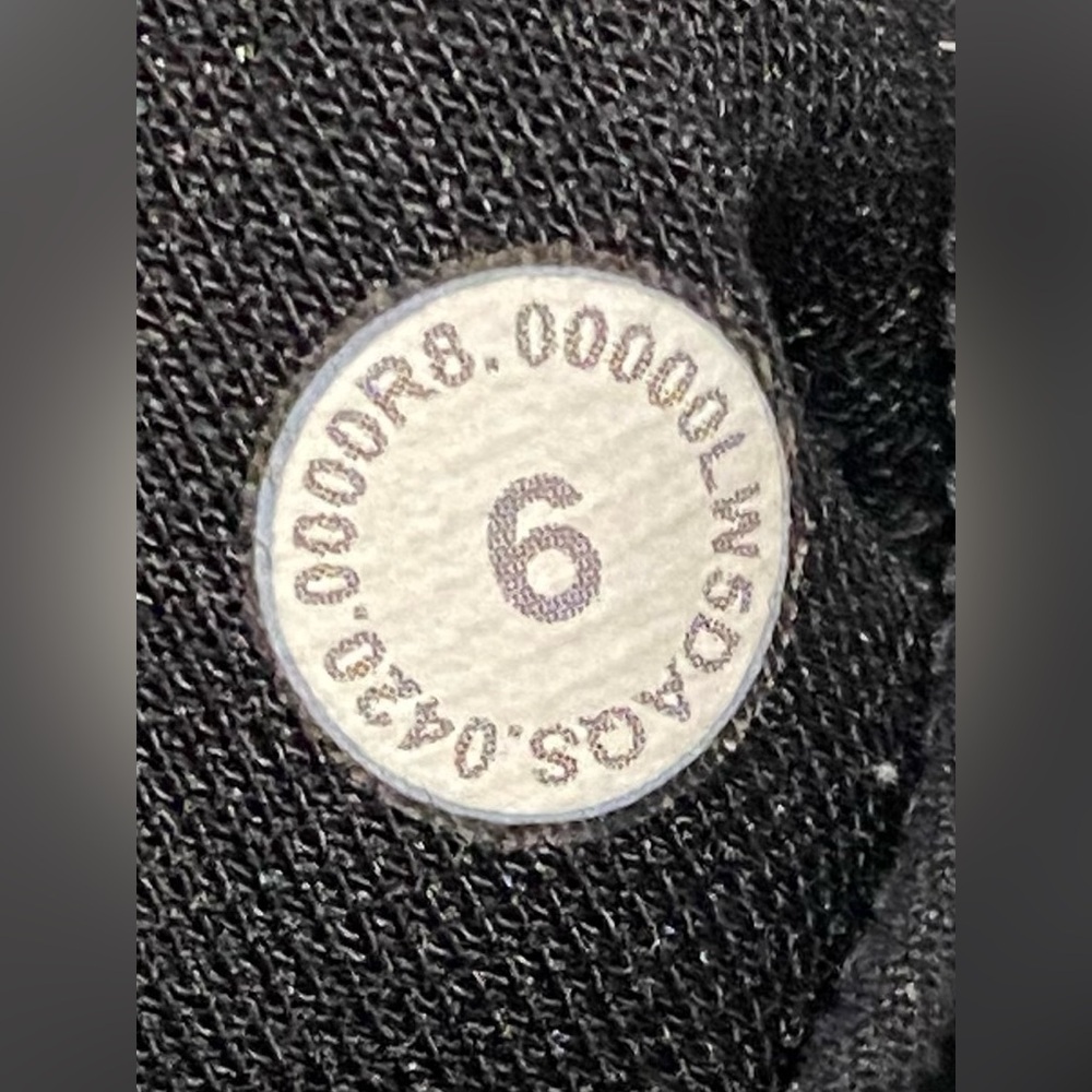 Lululemon Align Super High
Rise Leggings Crushed Velvet black 6 - Picture 10 of 10